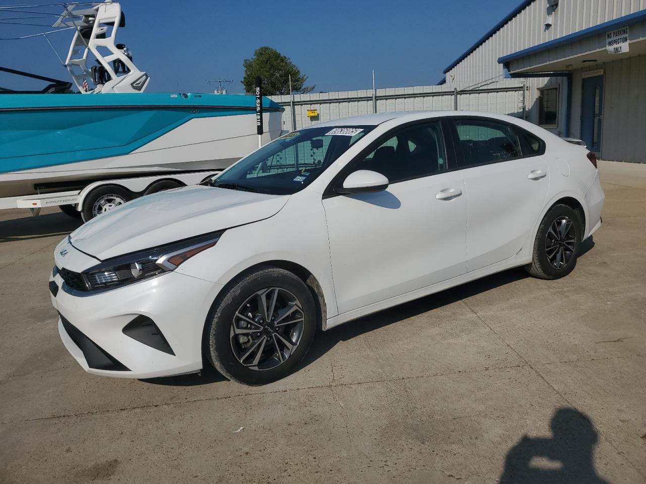 2024 Kia Forte lx