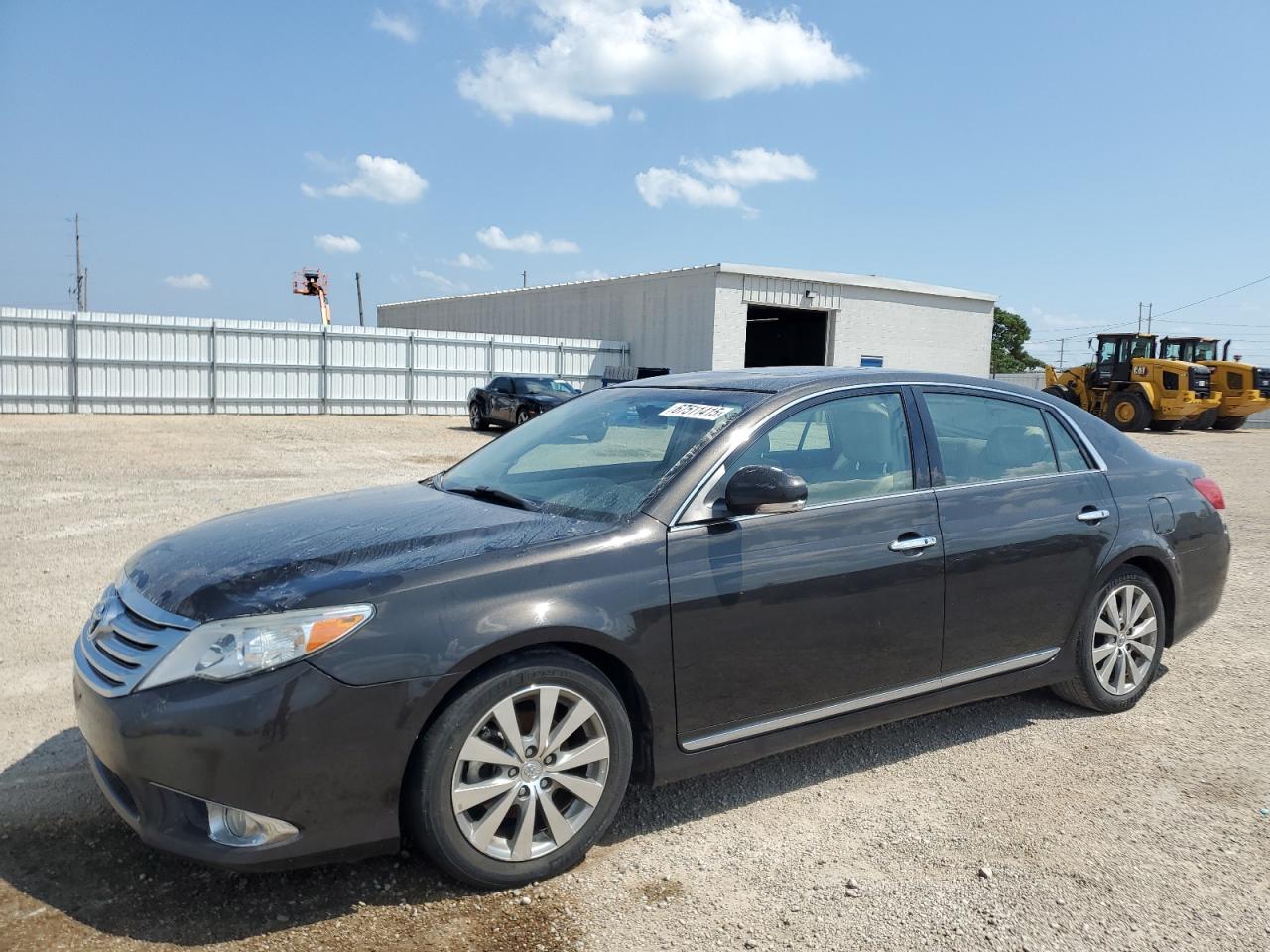 2011 Toyota Avalon base