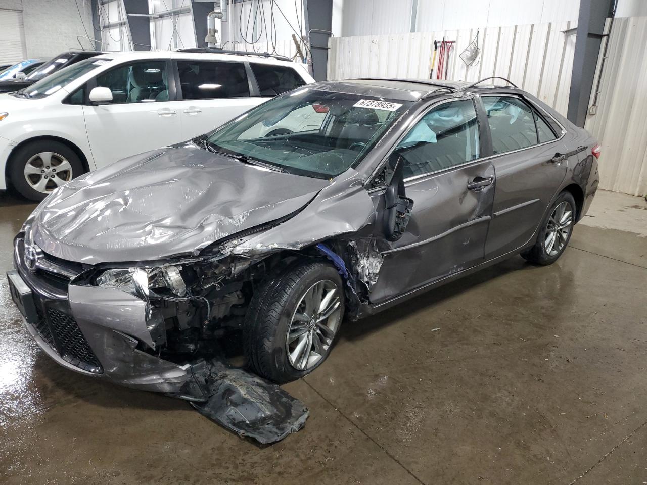2016 Toyota Camry le