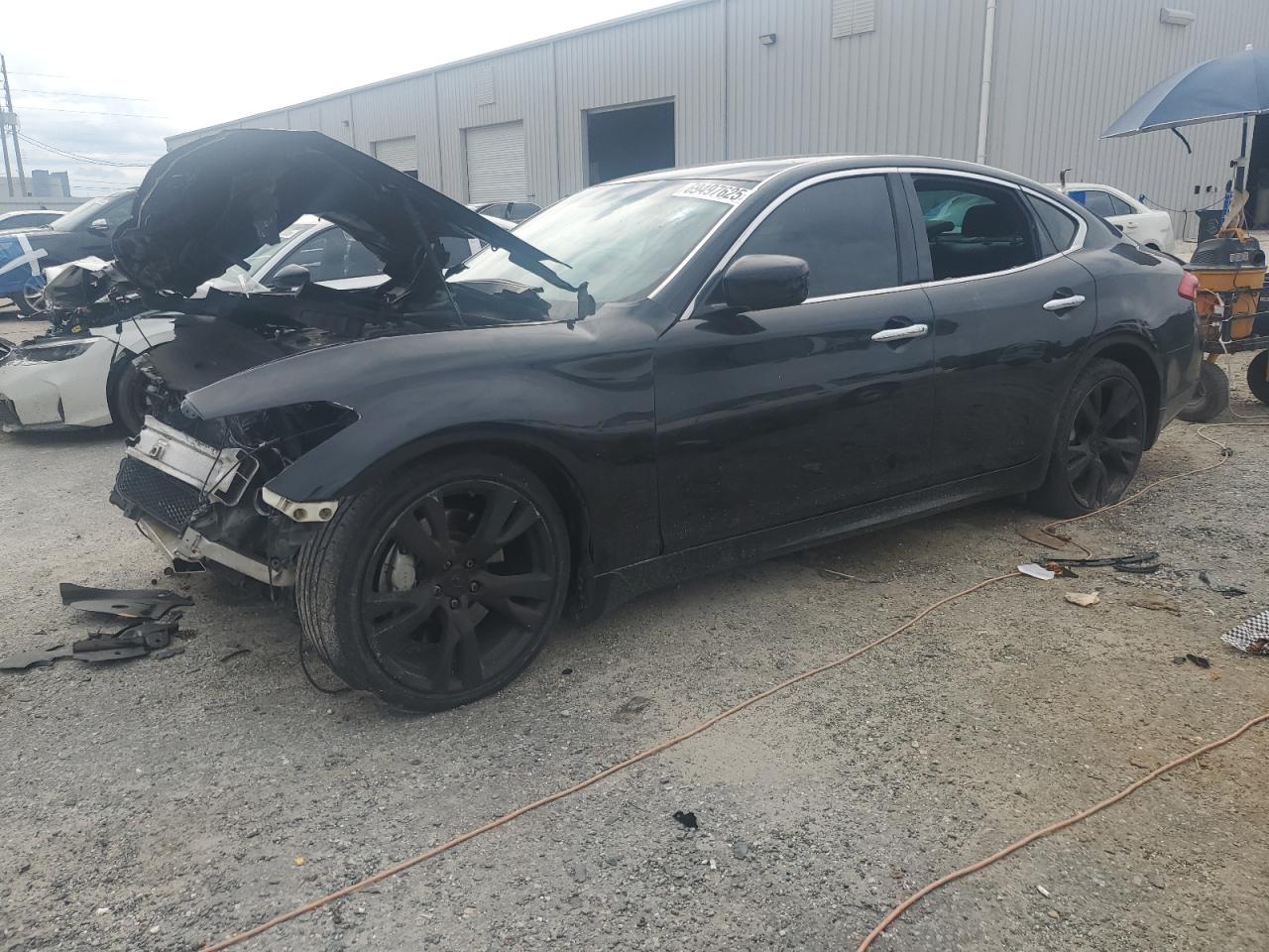 2013 Infiniti M37