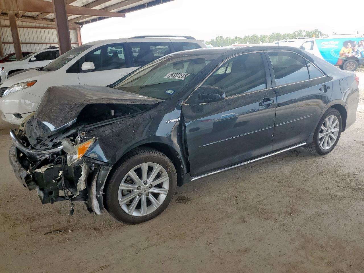 2014 Toyota Camry hybr