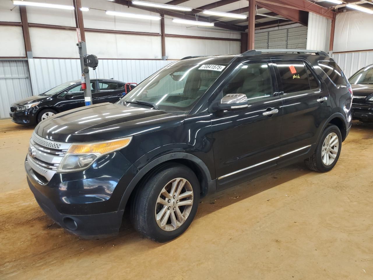 2014 Ford Explorer x