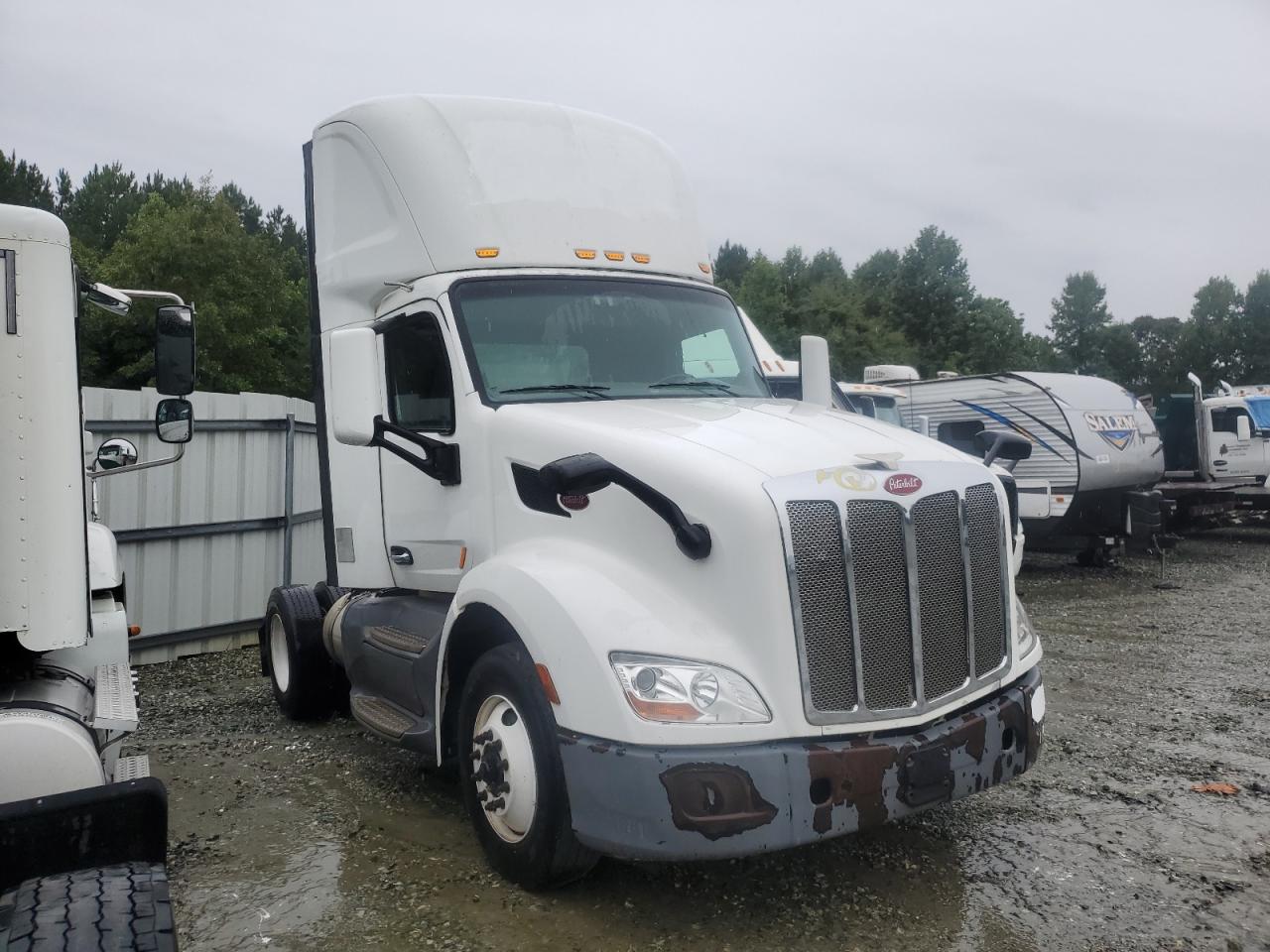 2016 Peterbilt tractor 579