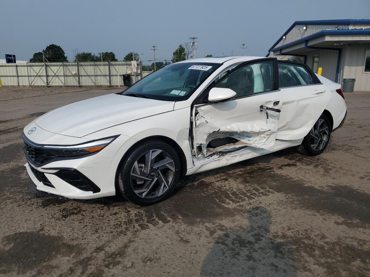 2025 Hyundai Elantra se