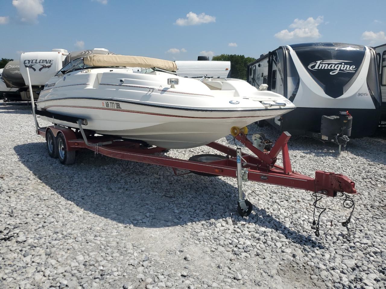 2002 Glastron Boat