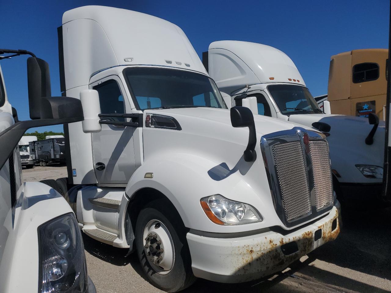2015 Kenworth Construction t680