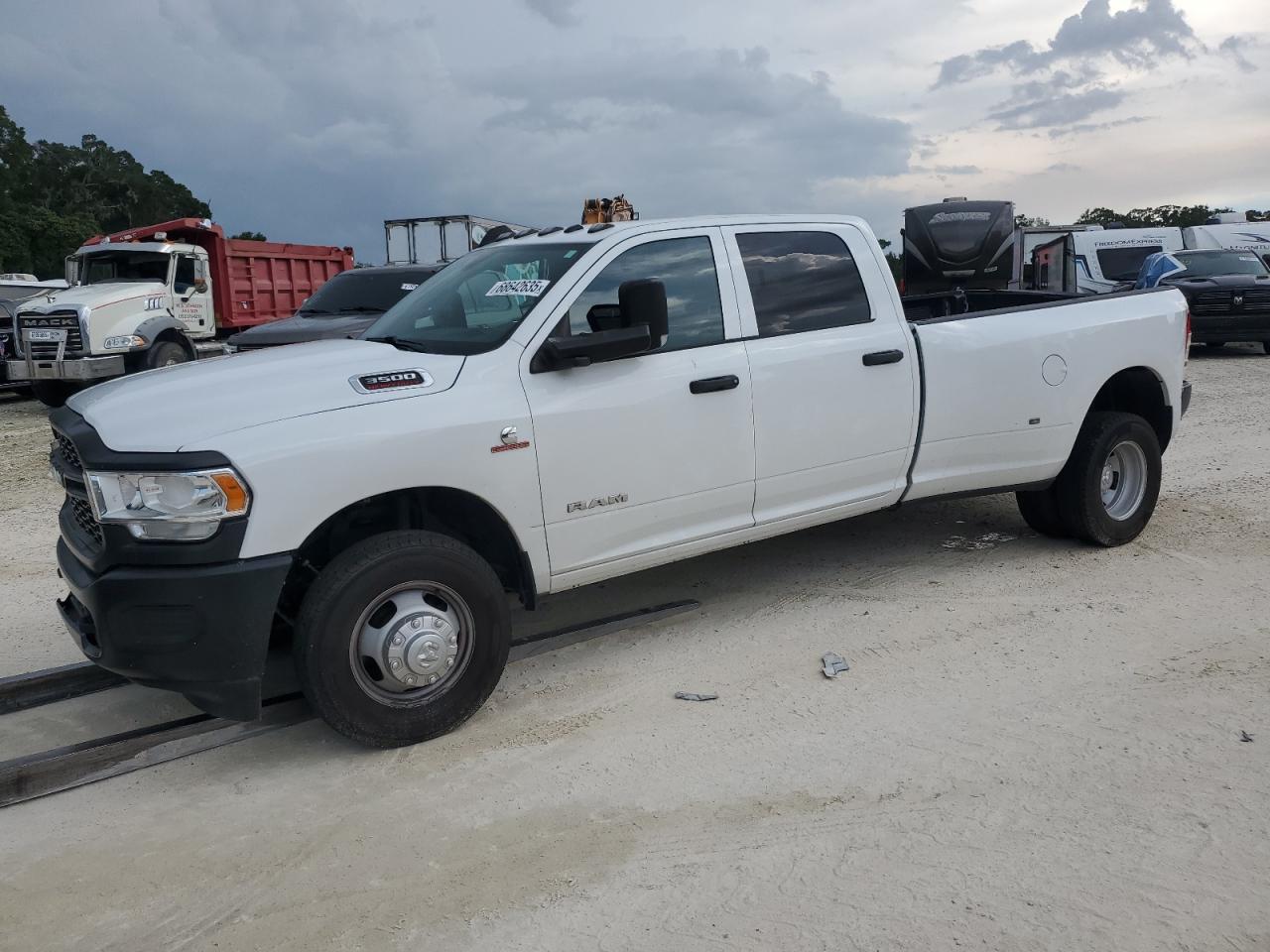 2022 Ram 3500 trade TRADESMAN