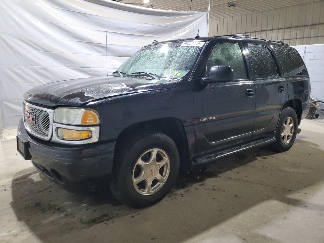 2003 Gmc Yukon dena