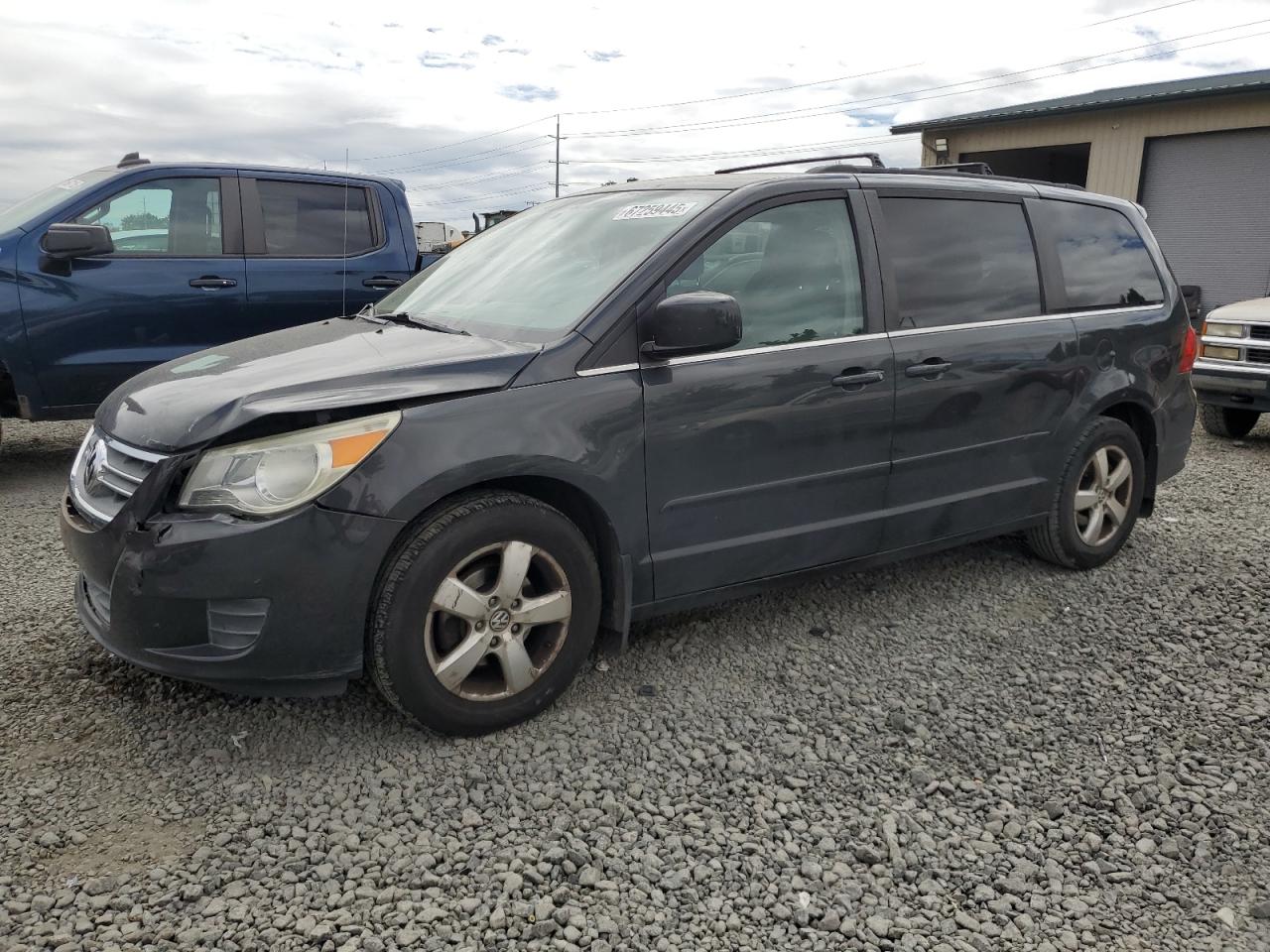 2011 Volkswagen Routan se