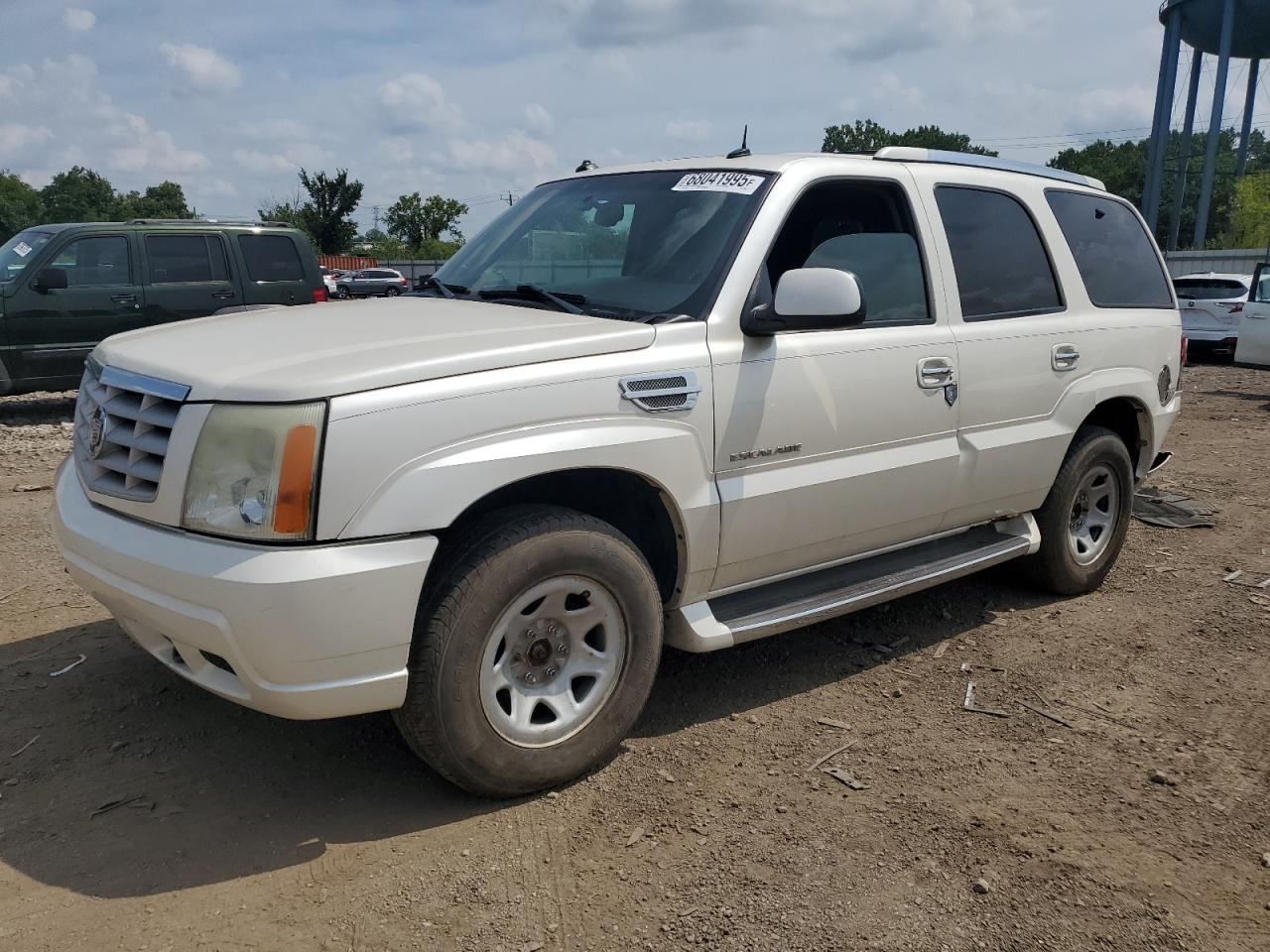 2003 Cadillac Escalade luxury