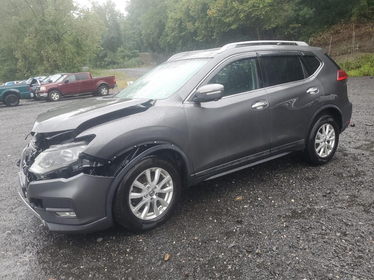 2017 Nissan Rogue sv