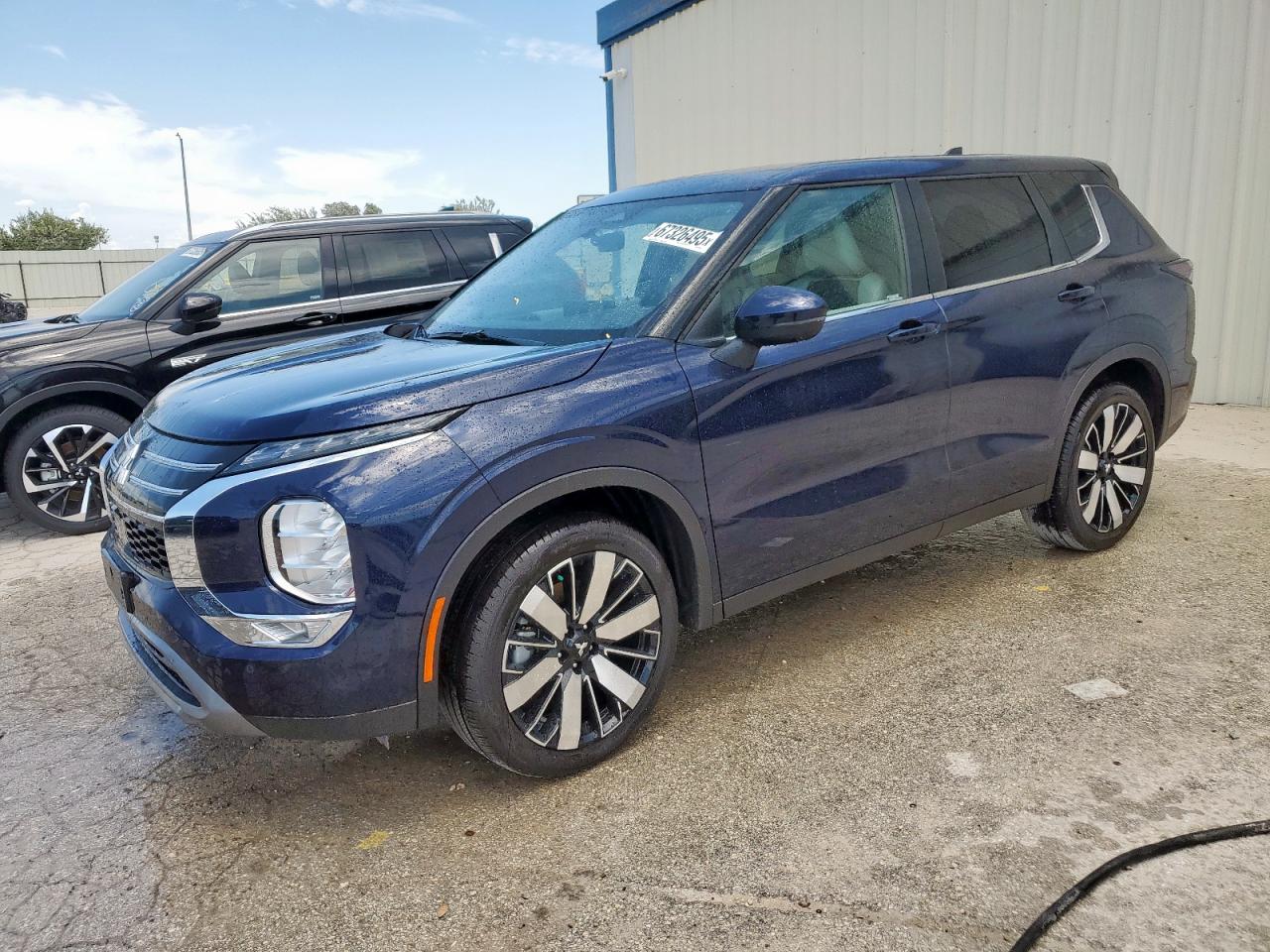 2025 Mitsubishi Outlander se