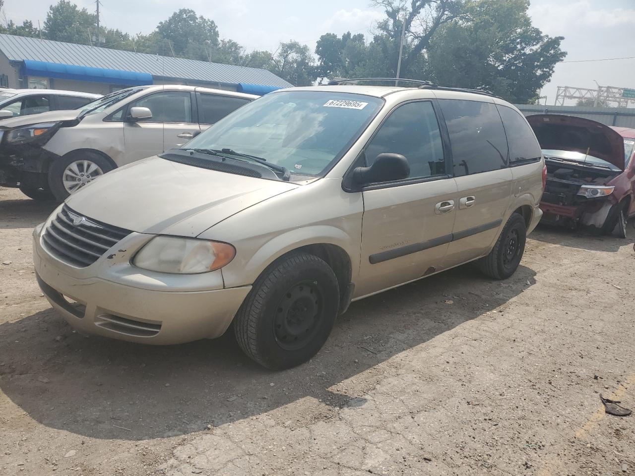 2006 Chrysler Town & cou