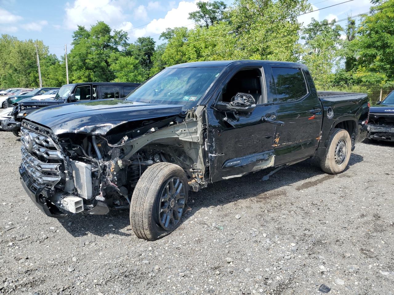 Toyota Tundra crewmax platinum