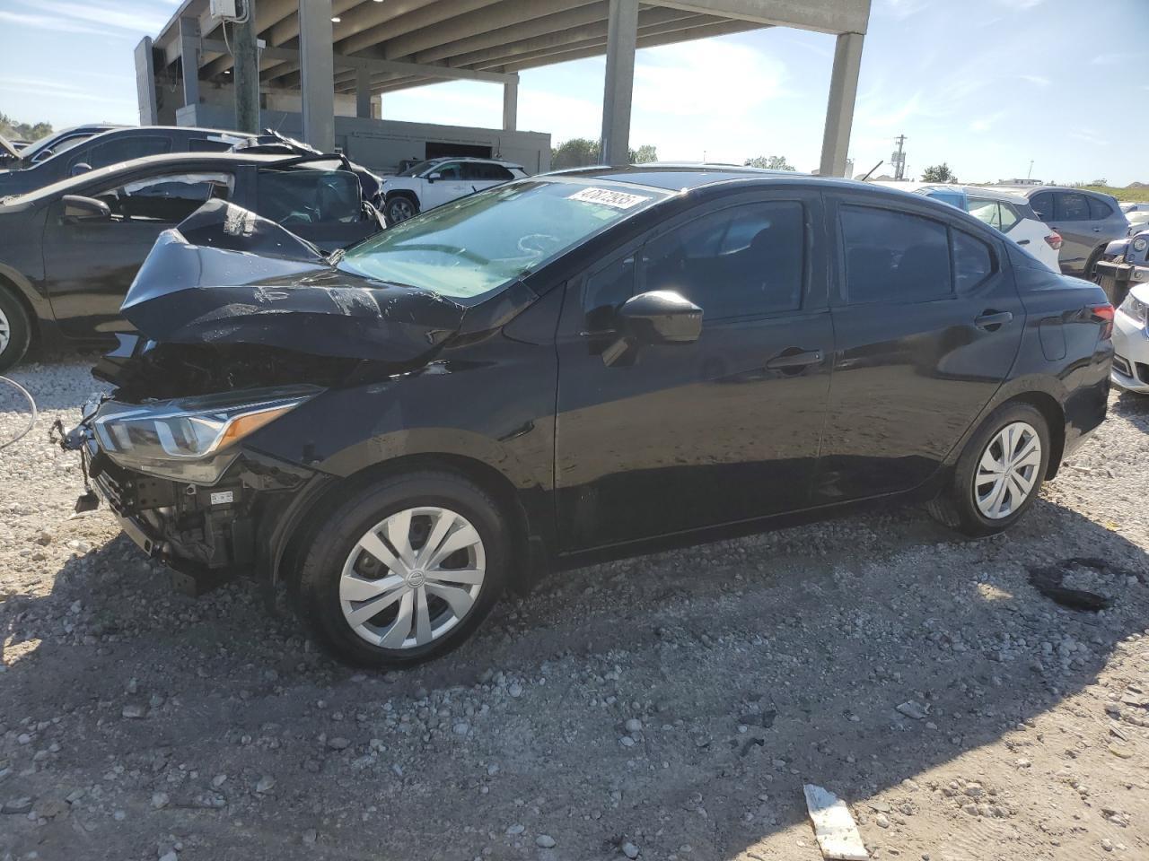 2020 Nissan Versa s