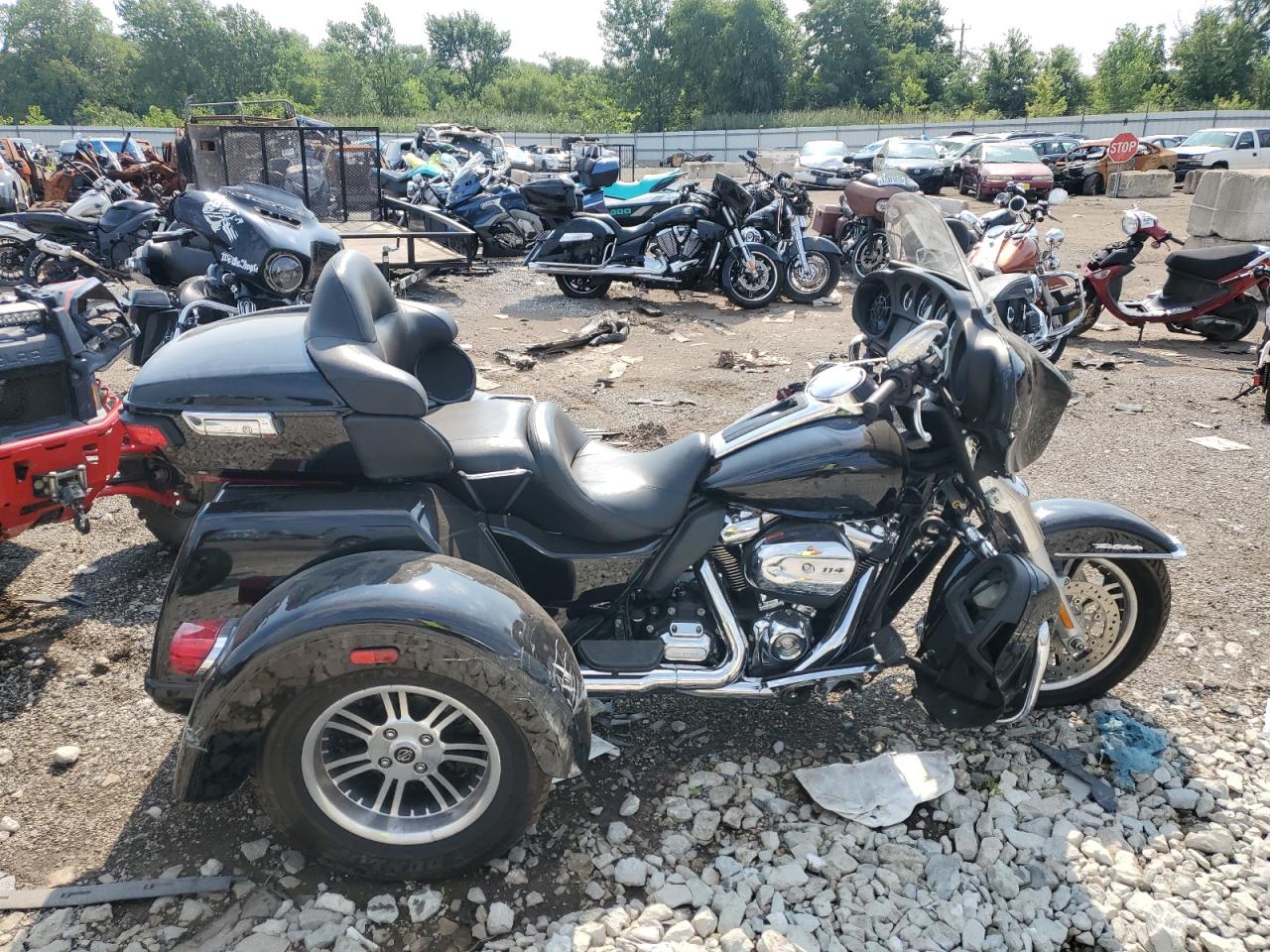 2021 Harley-davidson Flhtcutg