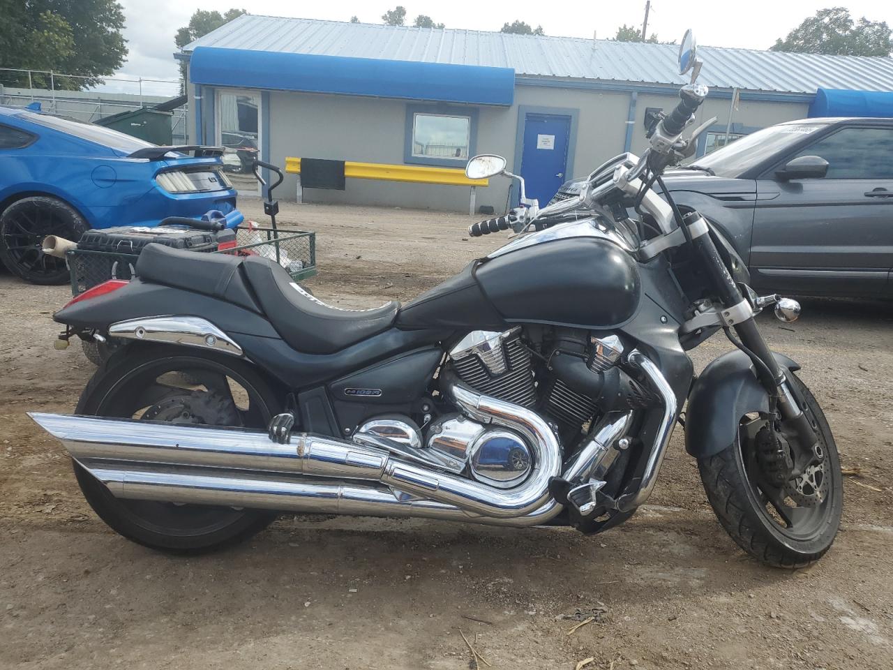 Suzuki M109r / vzr1800 k6