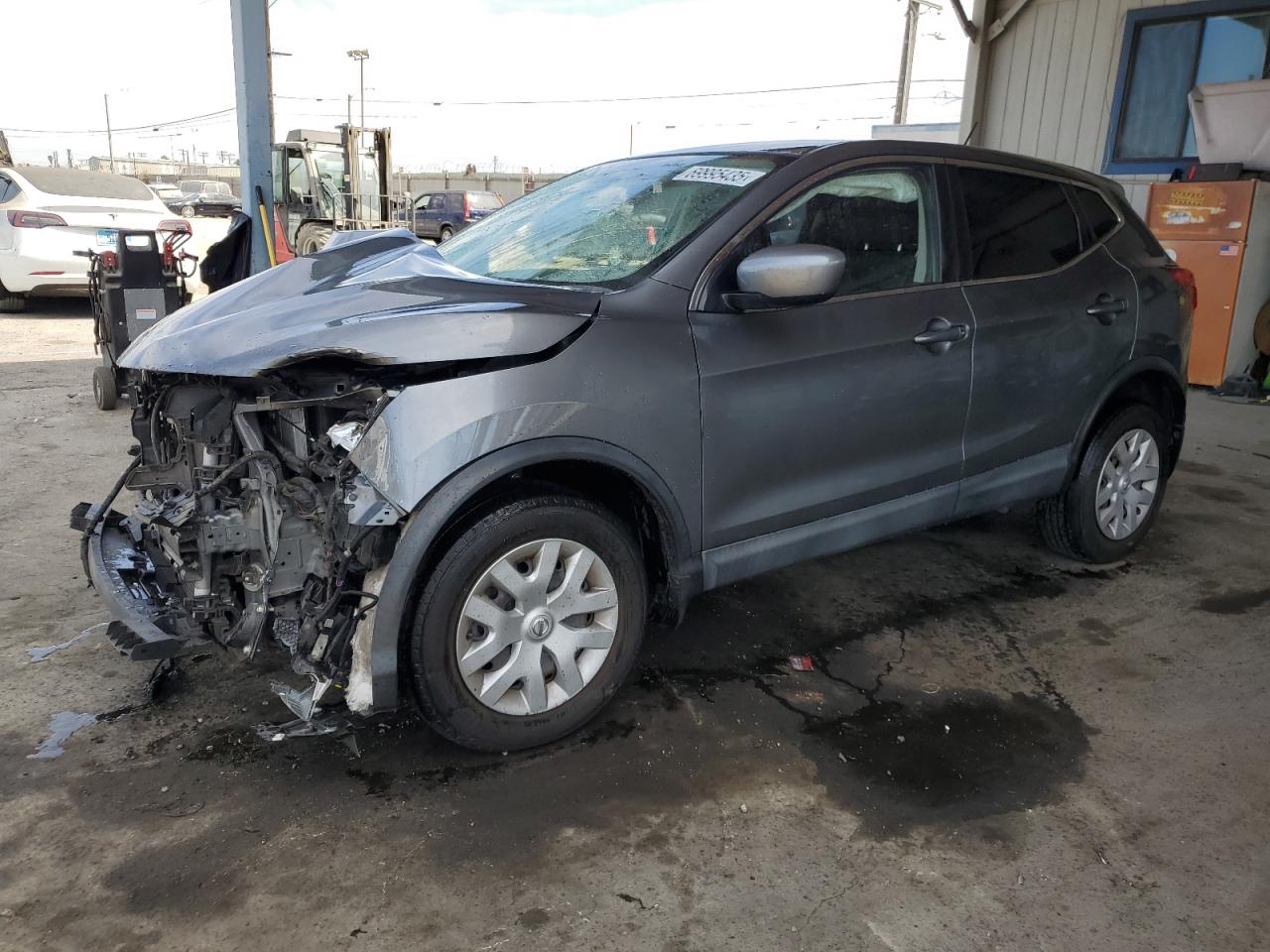 Nissan Rogue spor