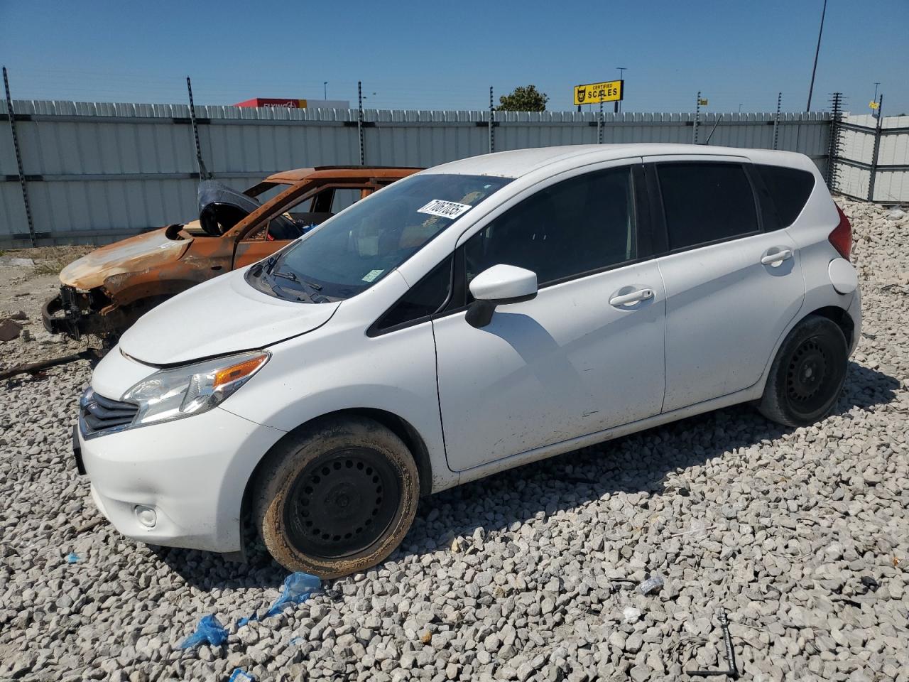 2016 Nissan Versa note
