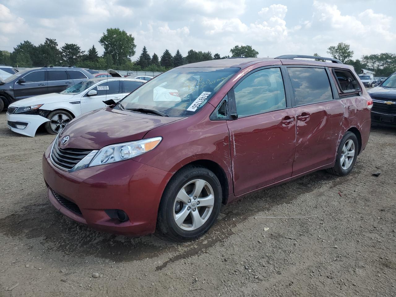 2011 Toyota Sienna le