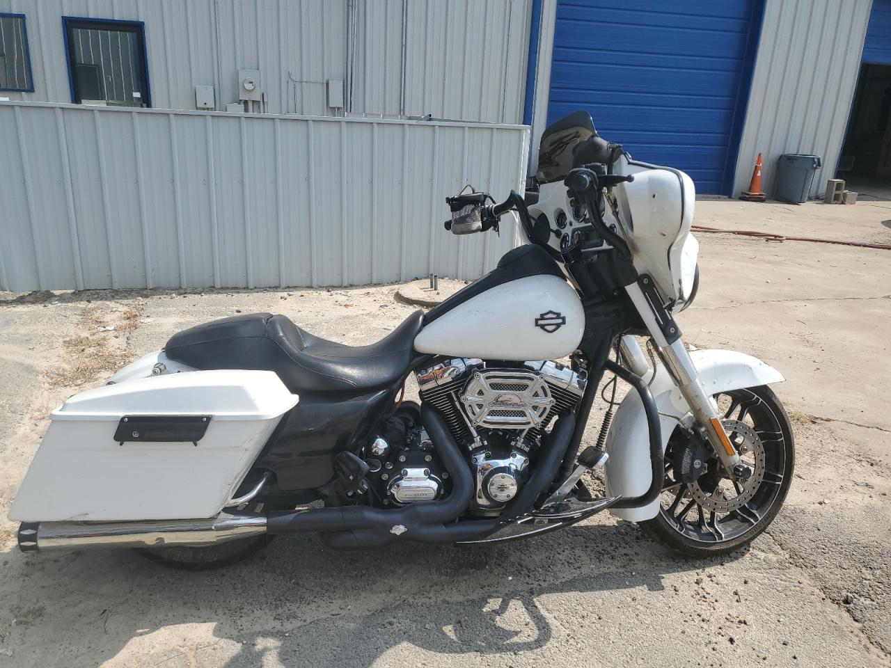 2013 Harley-davidson Flhx stree