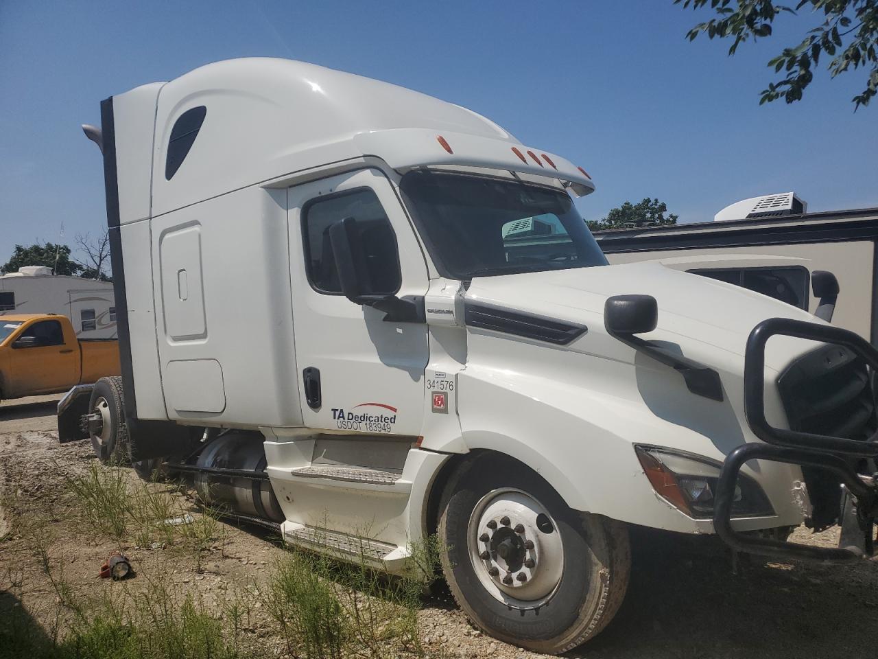 Frht Cascadia 126