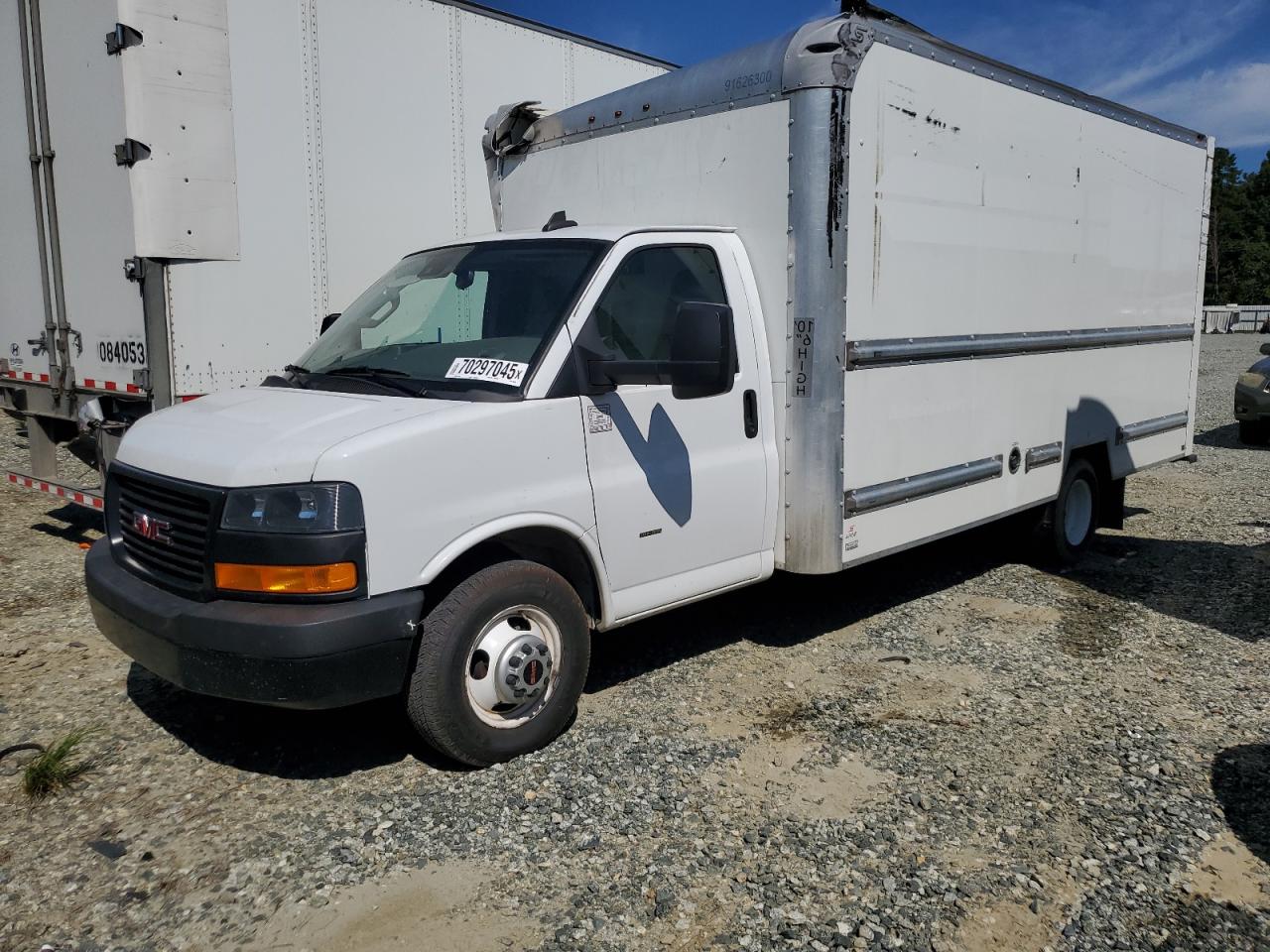 2022 Gmc Savana cut