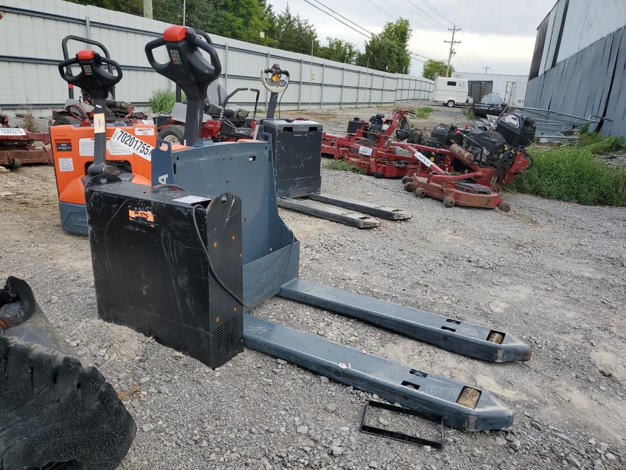 2020 Toyota Electric pallet jack