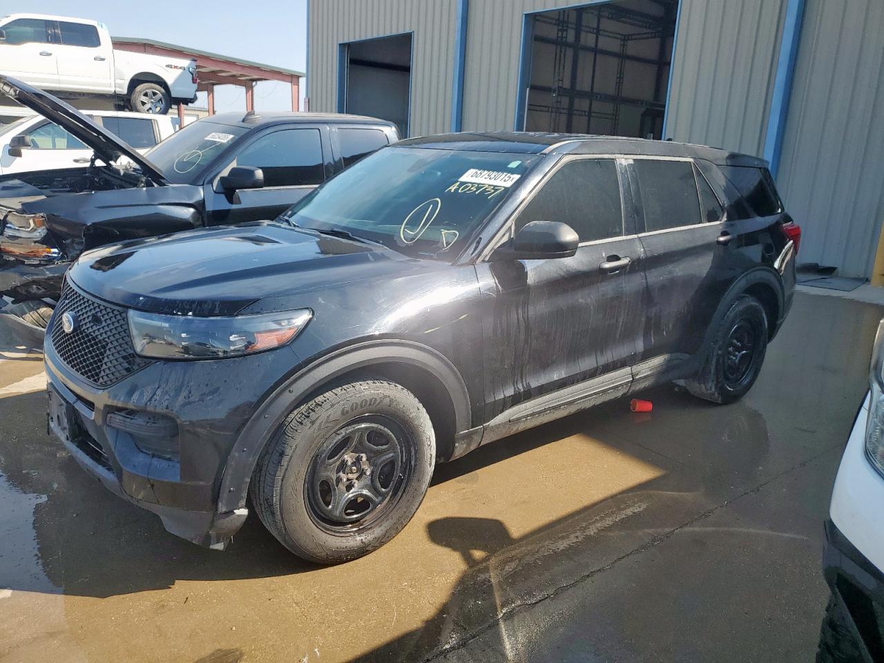 2020 Ford Explorer p