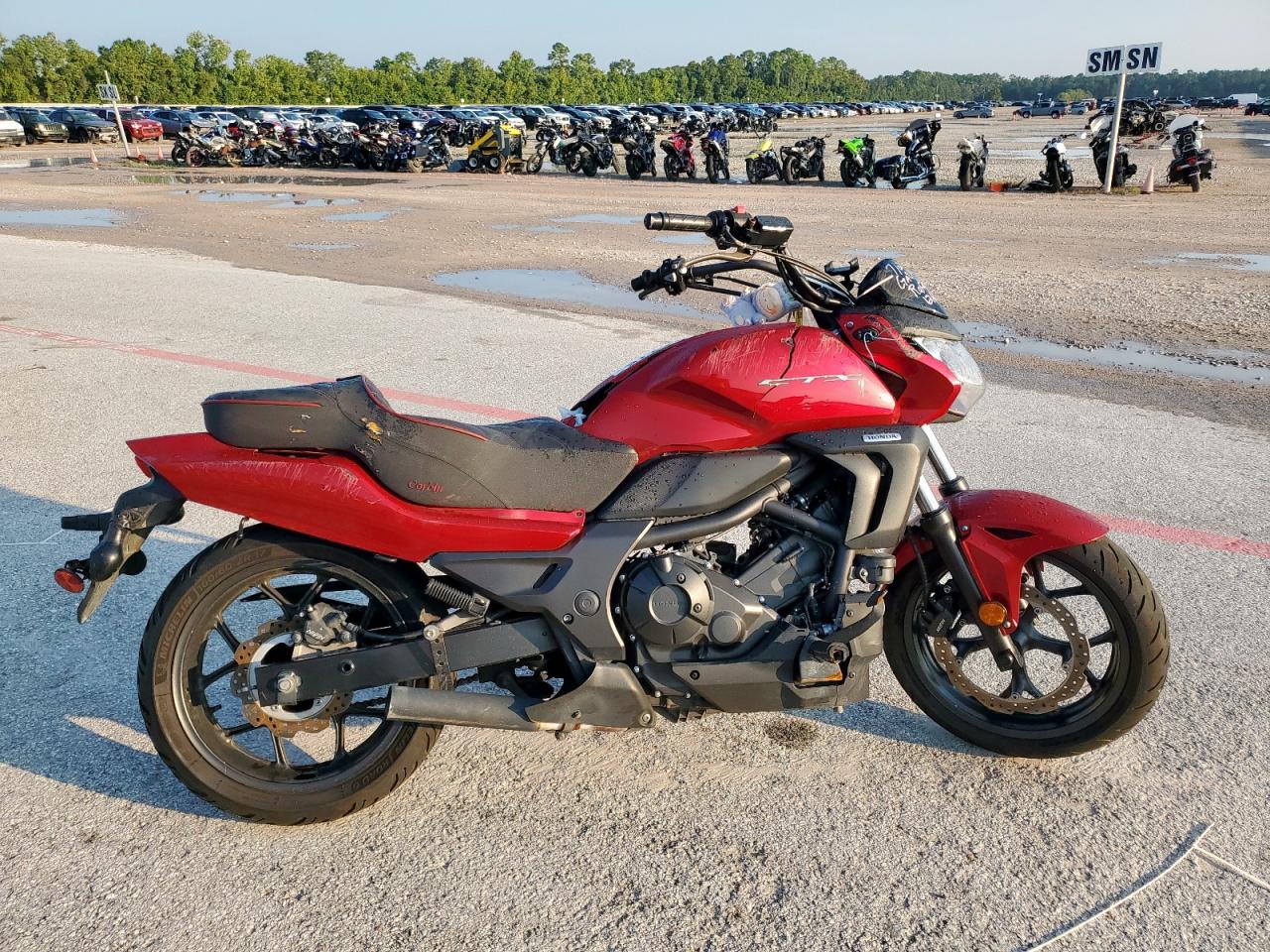 2014 Honda Ctx700 n