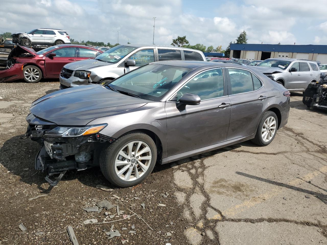 2023 Toyota Camry le LE