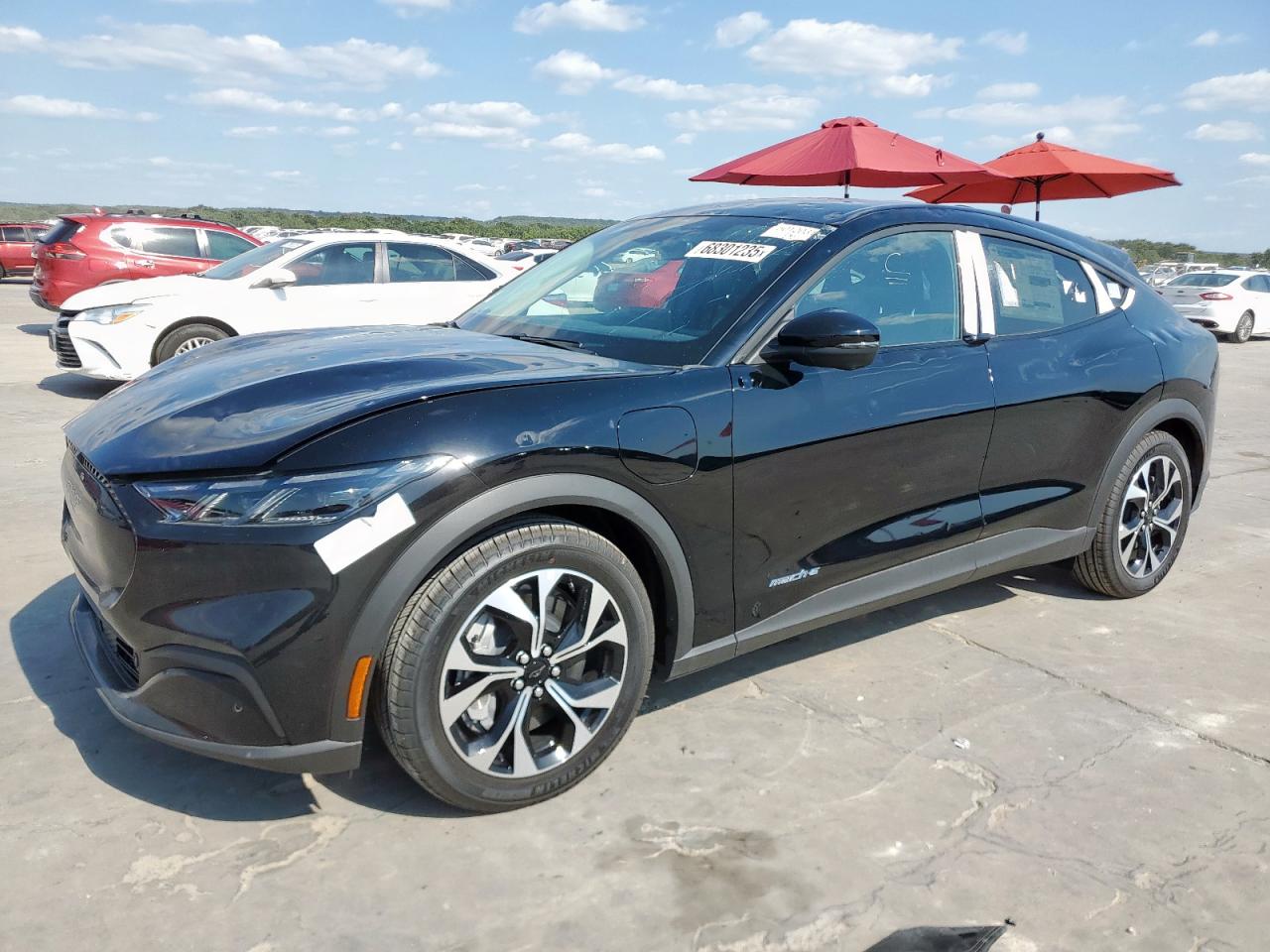2025 Ford Mustang mach-e select