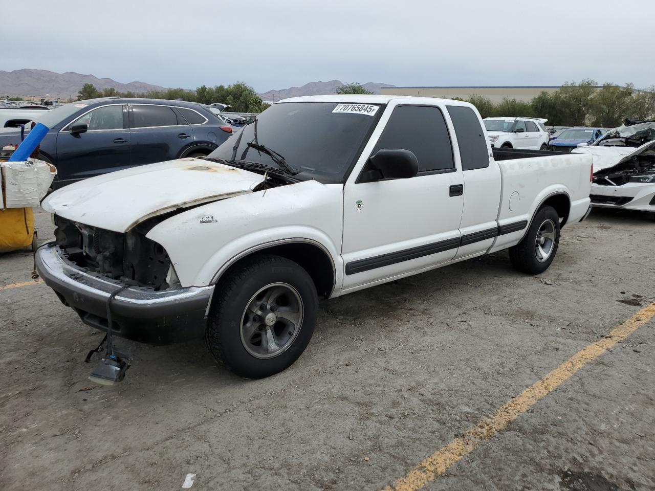 2001 Chevrolet S truck s10