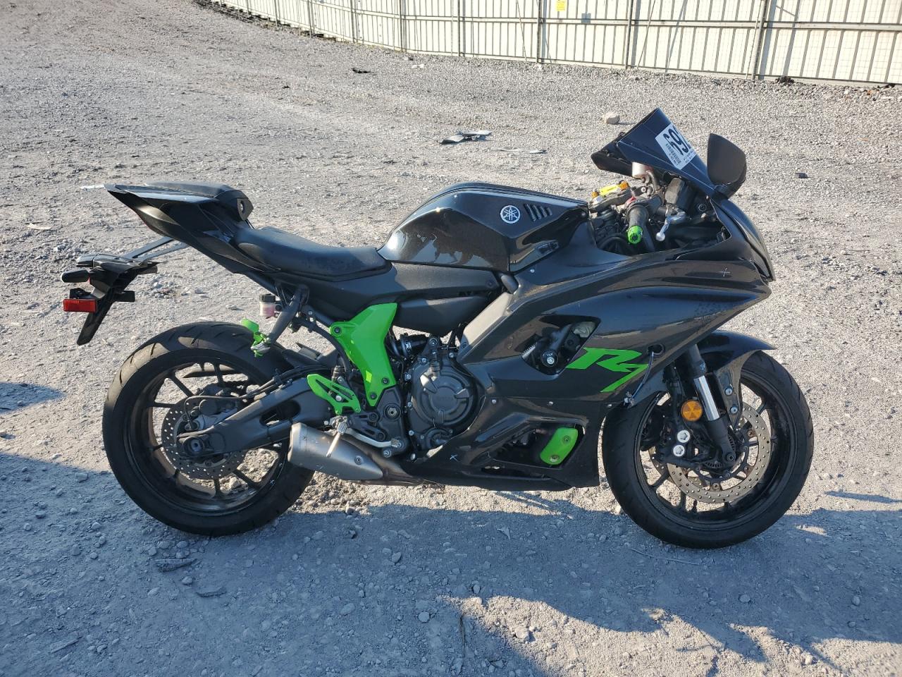2022 Yamaha Yzfr7