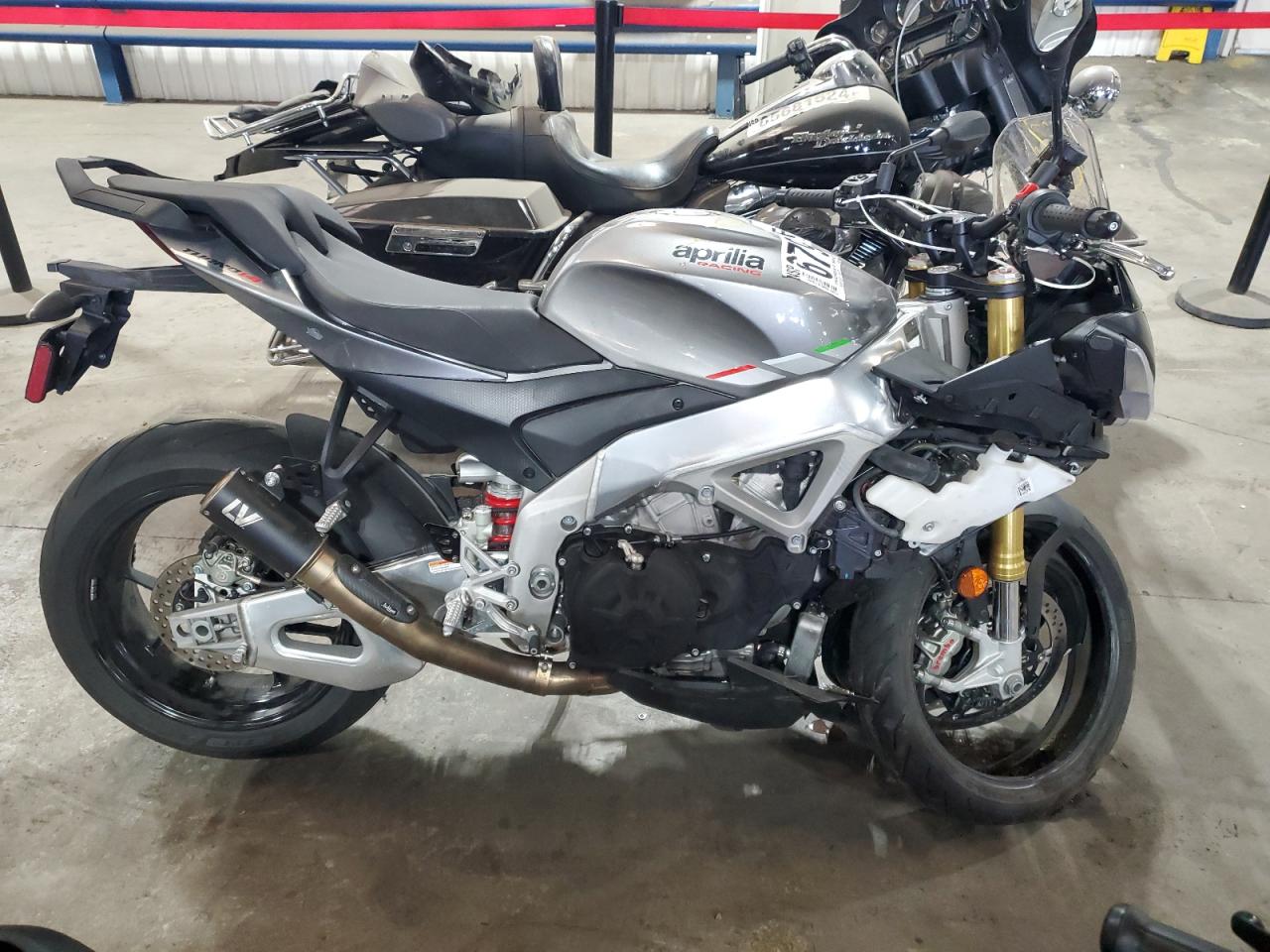 Aprilia Tuono v4 1100