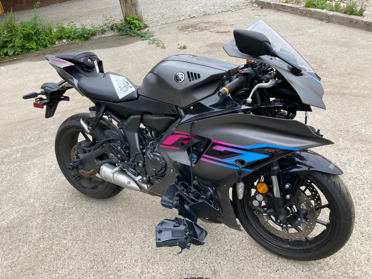 2024 Yamaha Yzfr7