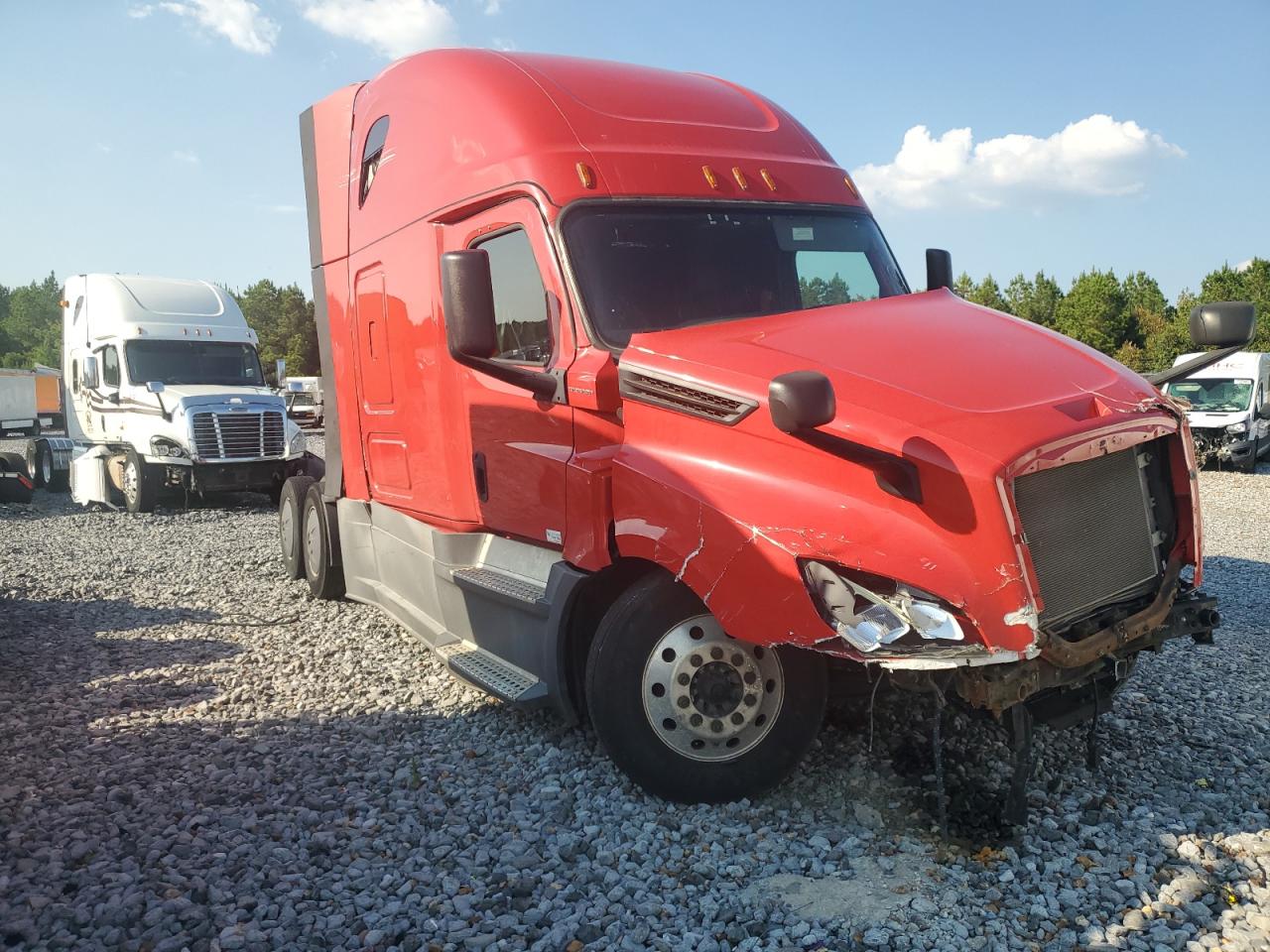 2020 Freightliner Cascadia 1