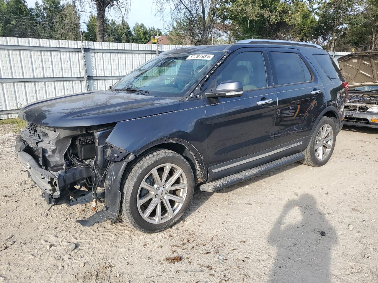 2017 Ford Explorer l