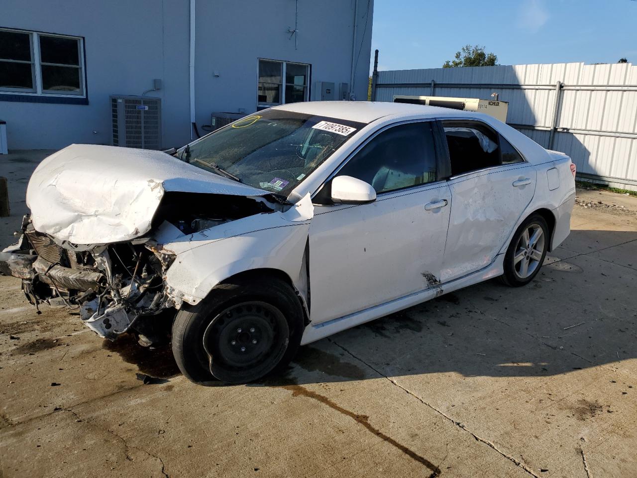 2013 Toyota Camry l