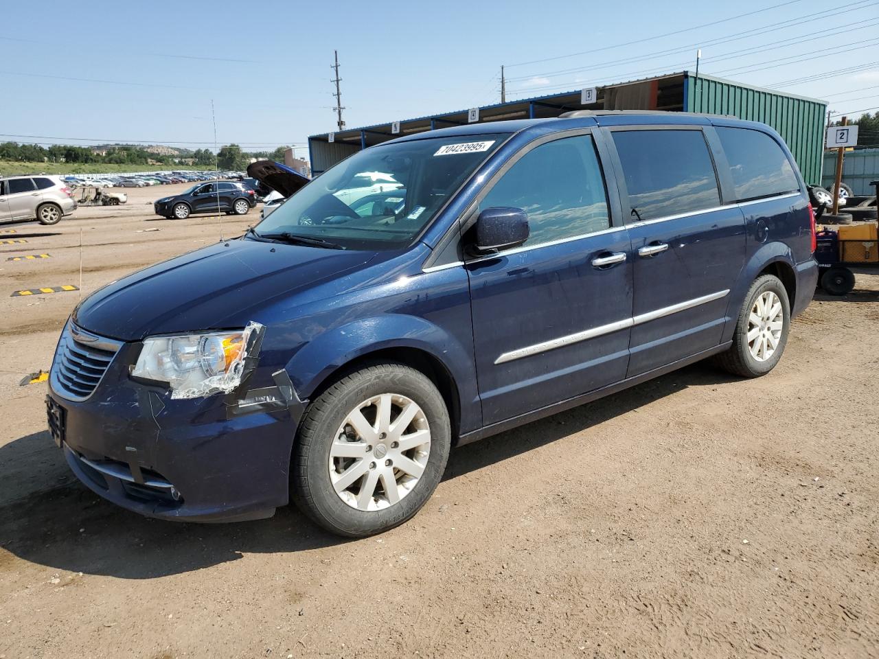 2016 Chrysler Town & cou
