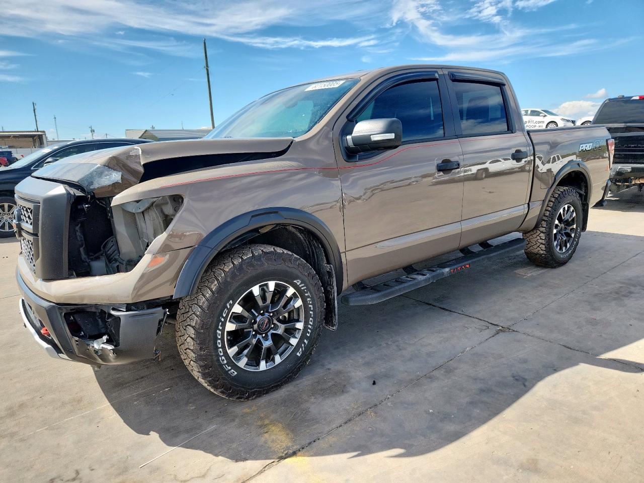 2022 Nissan Titan sv
