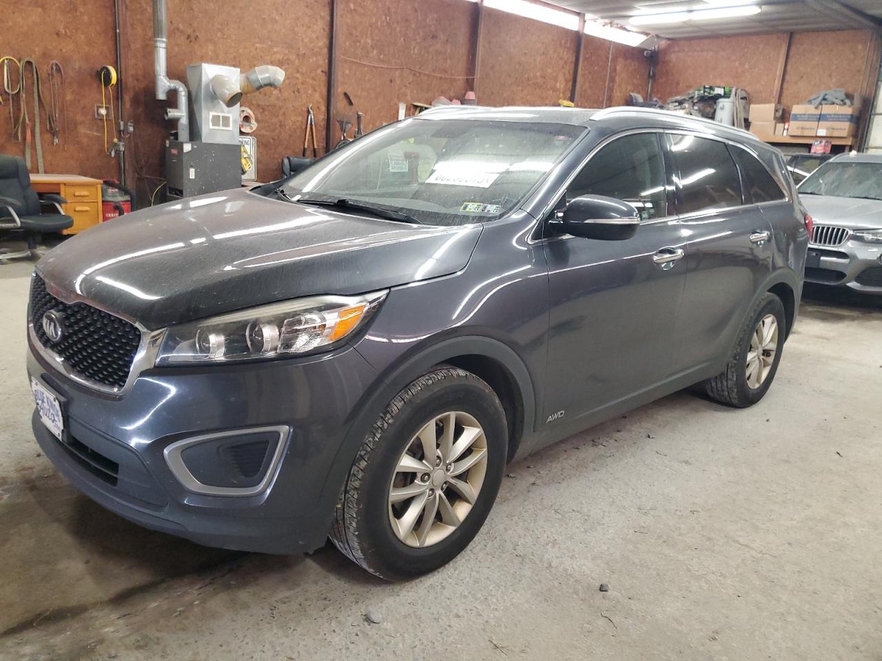 2016 Kia Sorento lx