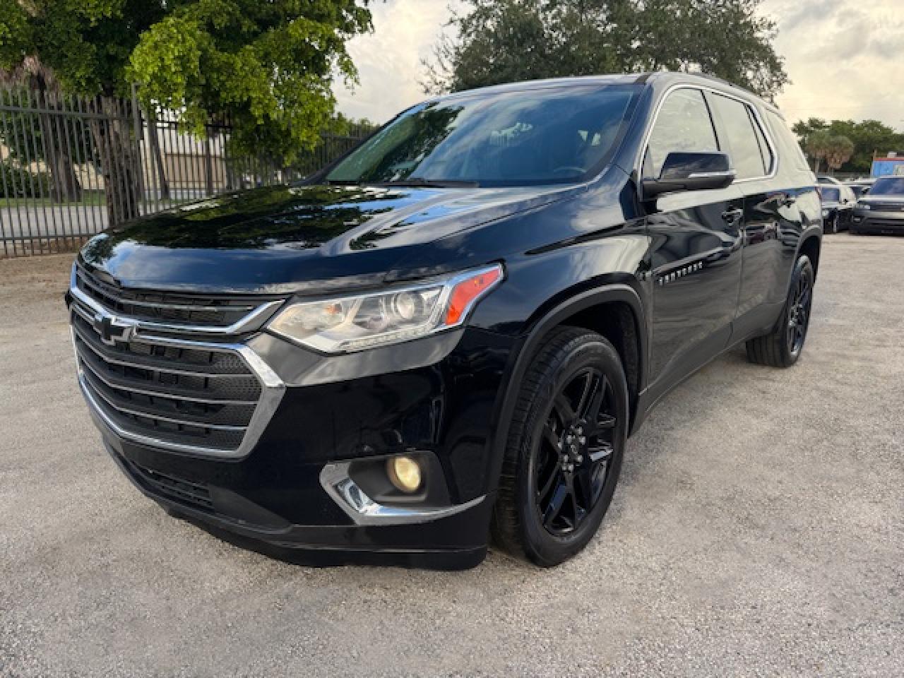 2021 Chevrolet Traverse lt