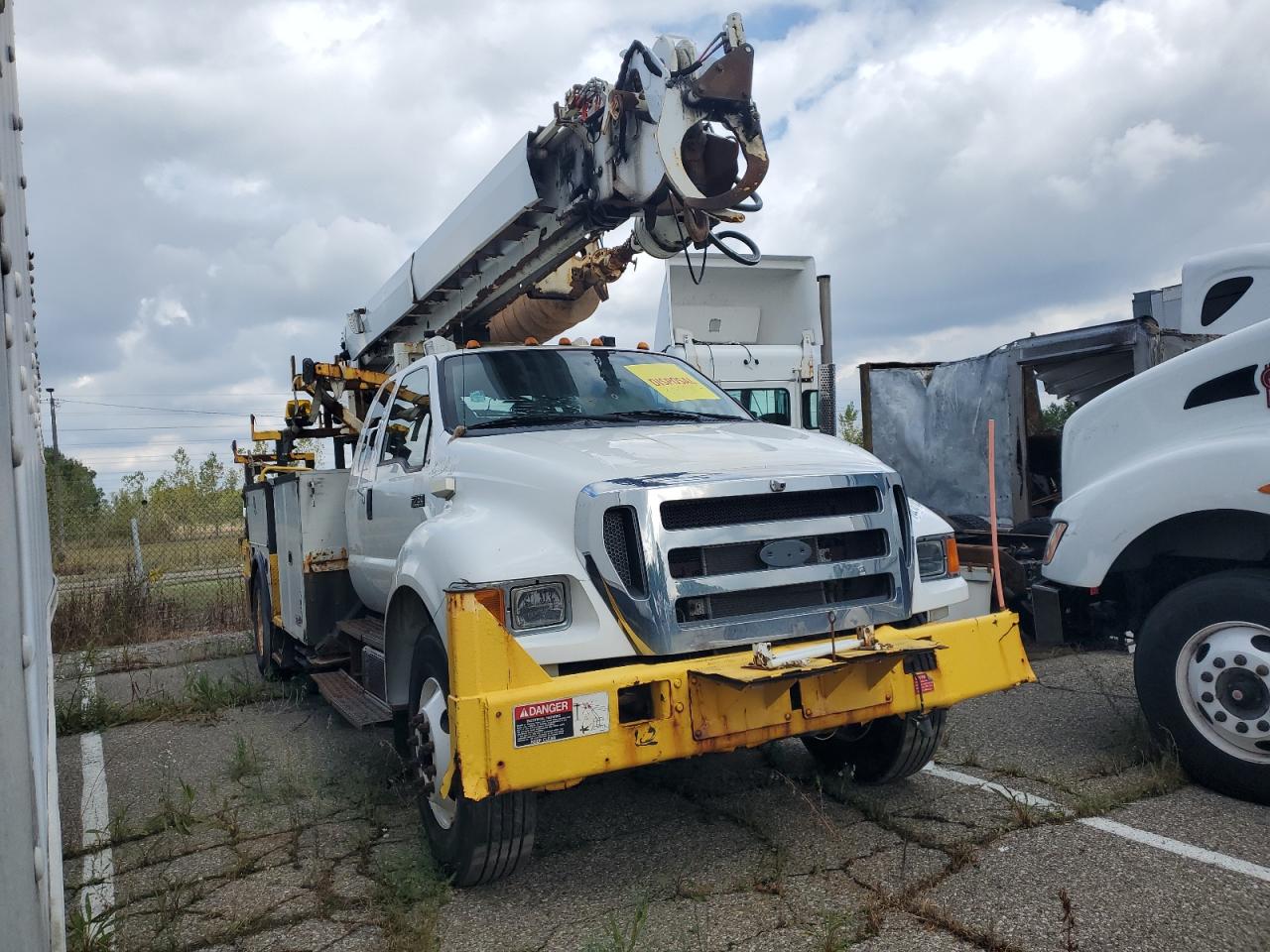 2012 Ford F750 super duty