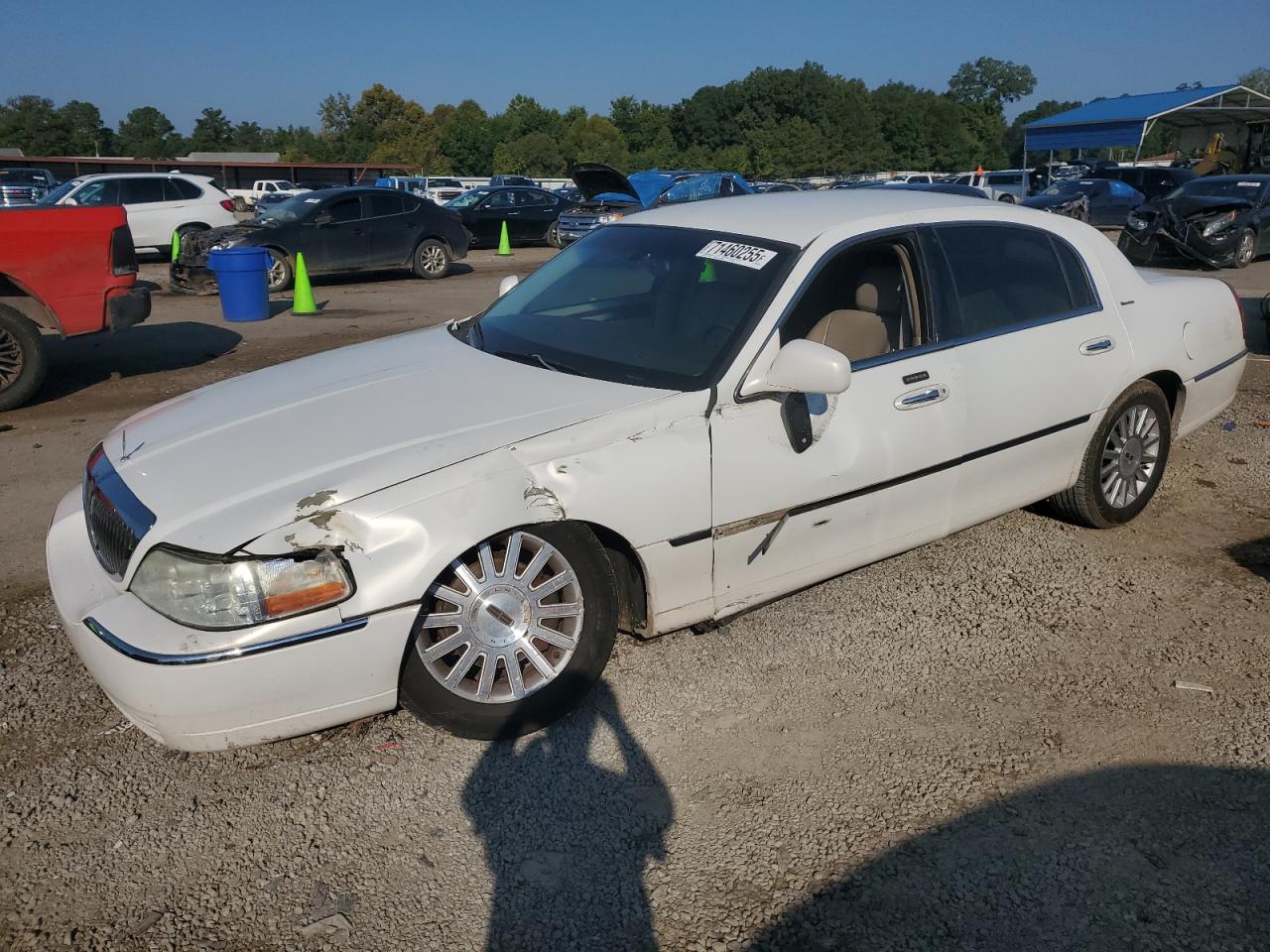 2003 Lincoln Town car e