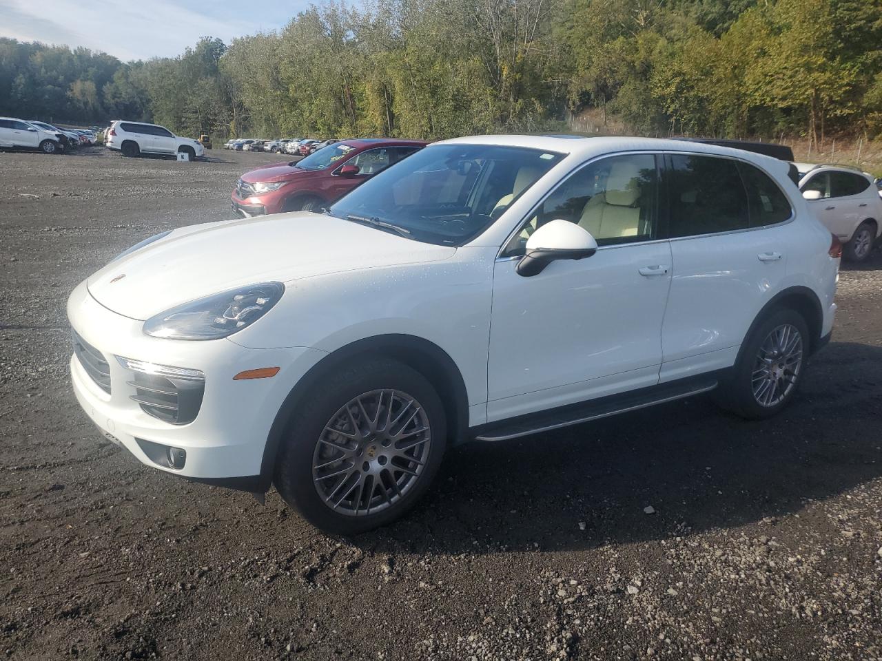 2016 Porsche Cayenne s
