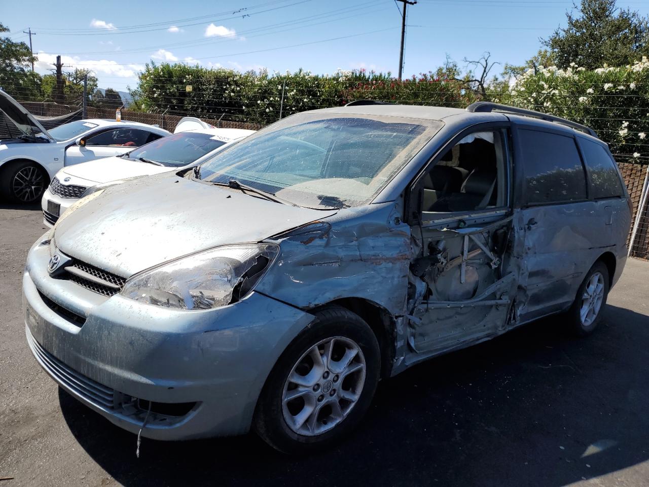 2005 Toyota Sienna xle