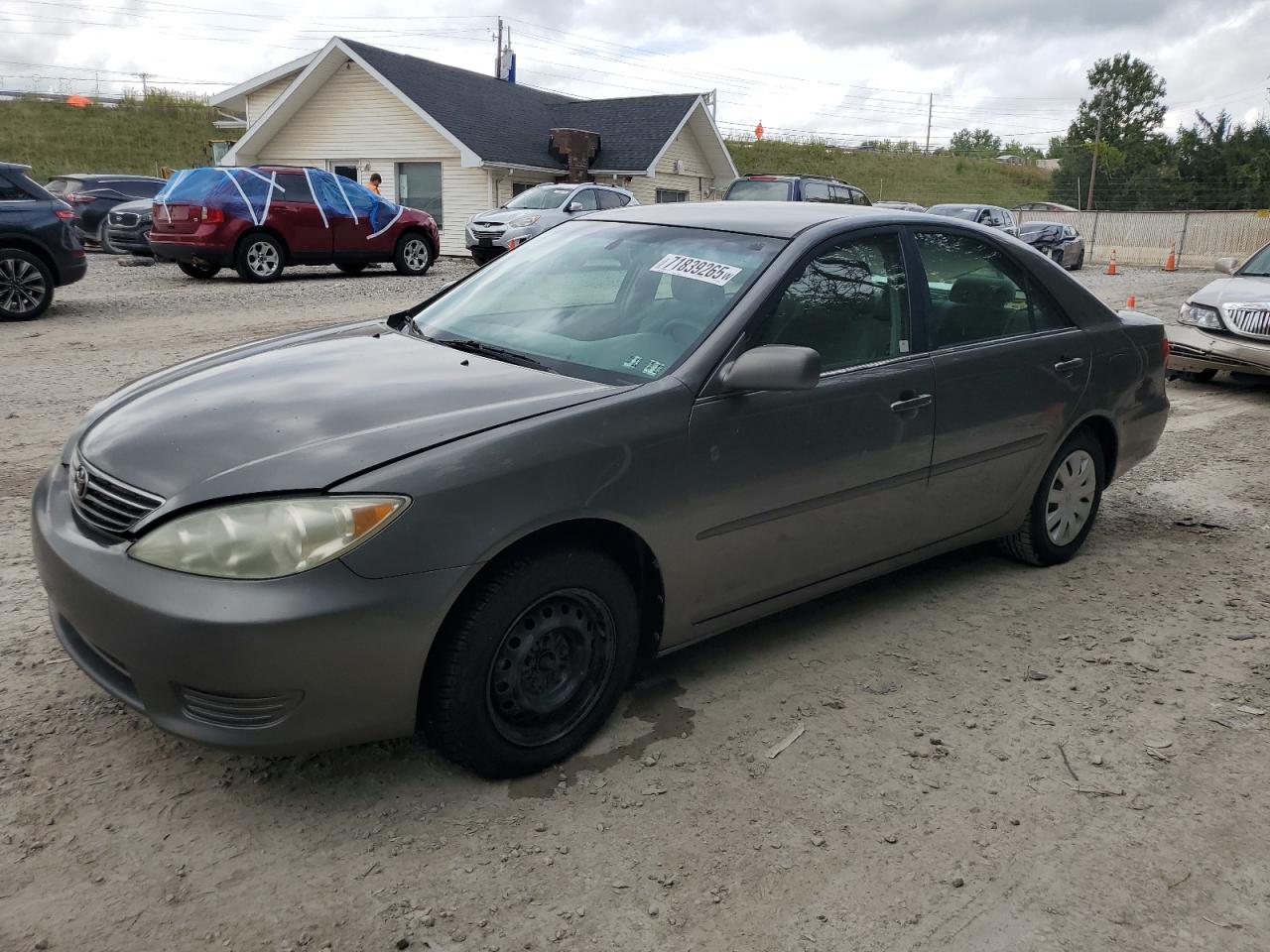 2005 Toyota Camry le