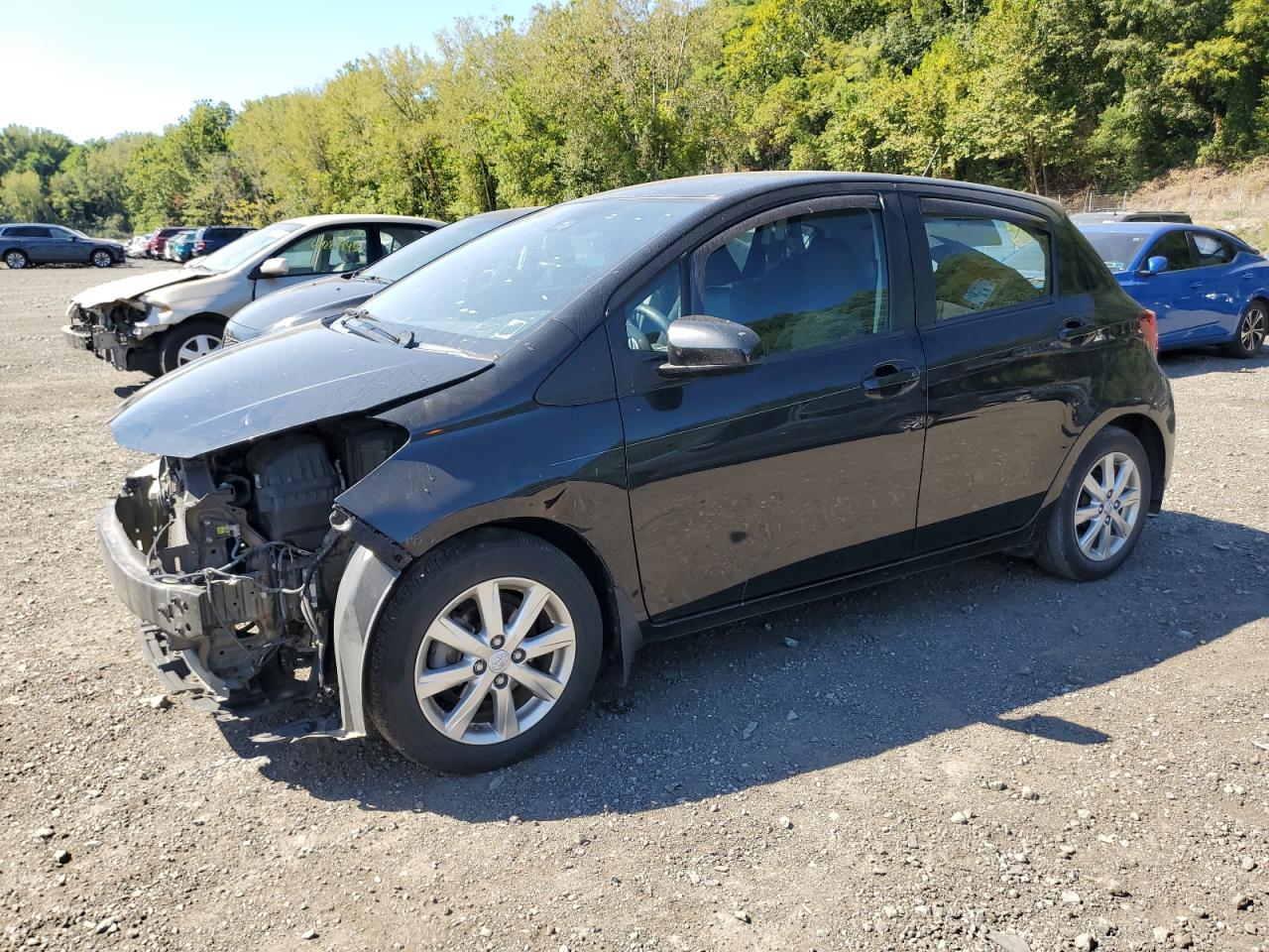 2017 Toyota Yaris l