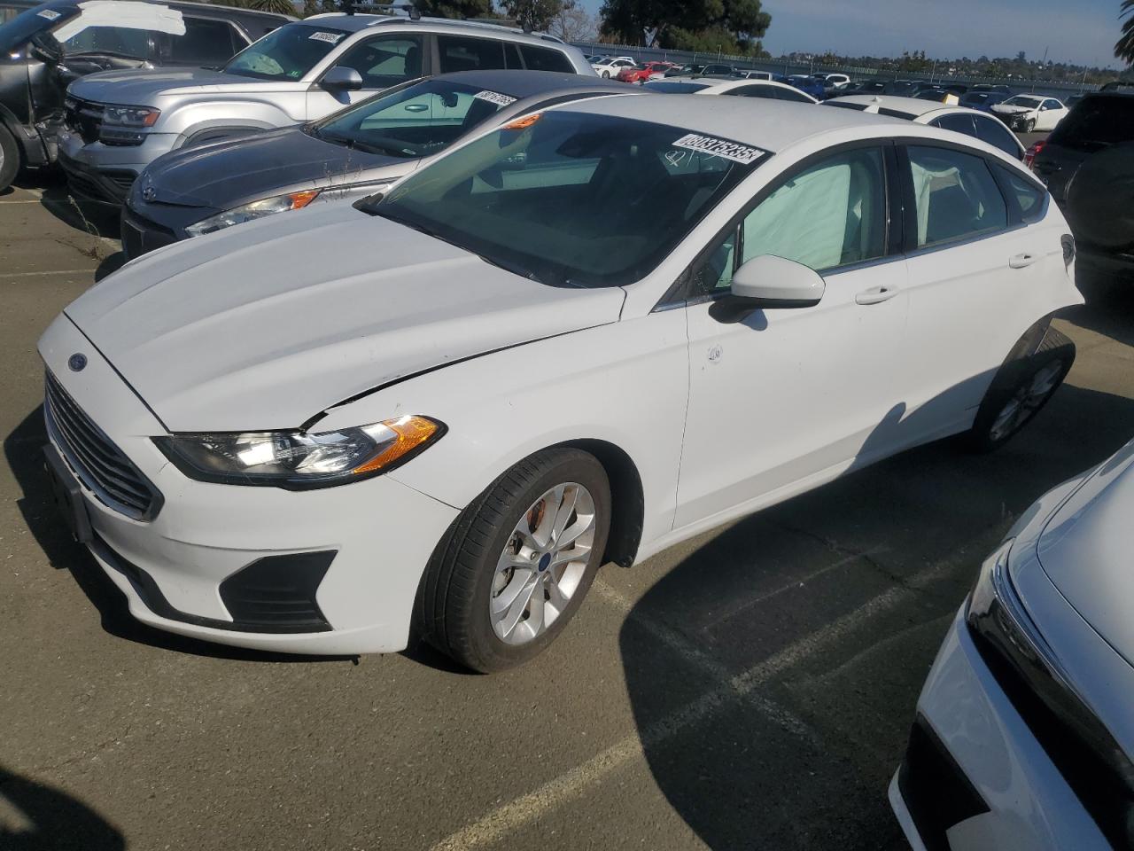 2020 Ford Fusion se